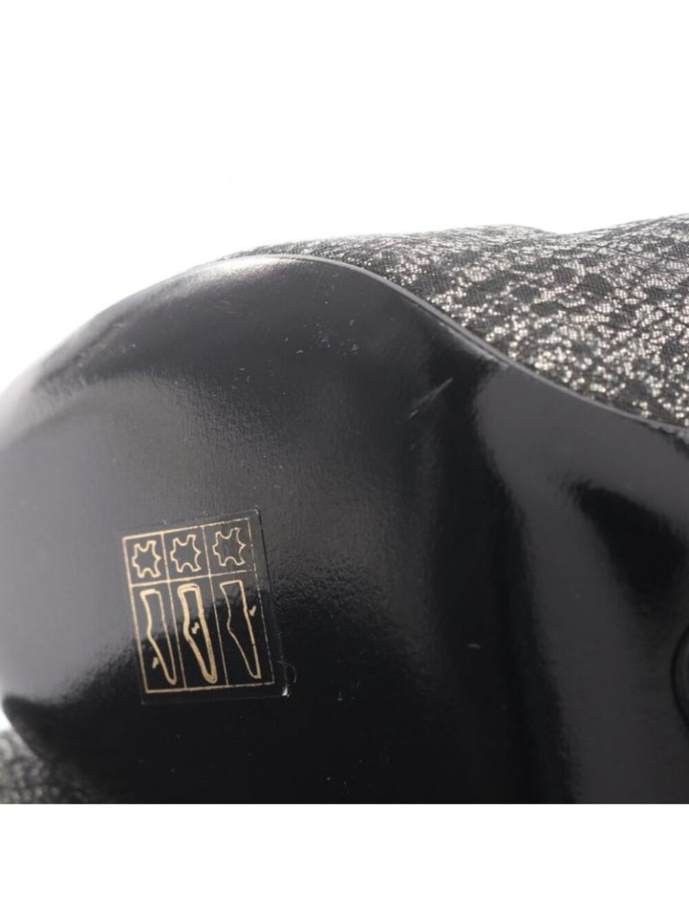 Chanel Boots CC Logo Patent Leather - Picture 8 of 8